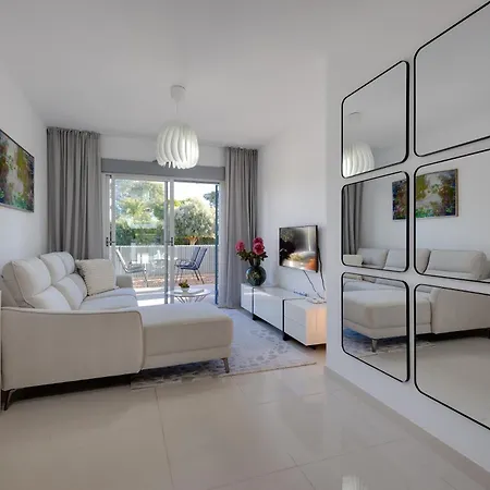 Punta Prima 2 Bed With Private Garden Apartment
