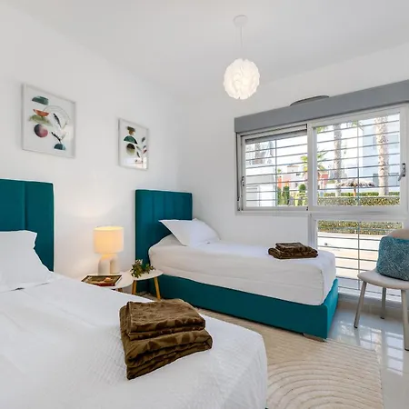 Punta Prima 2 Bed With Private Garden * Punta Prima (Alicante)