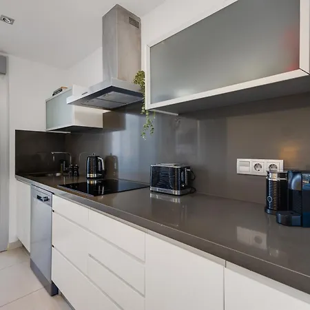 Apartment Punta Prima 2 Bed With Private Garden *