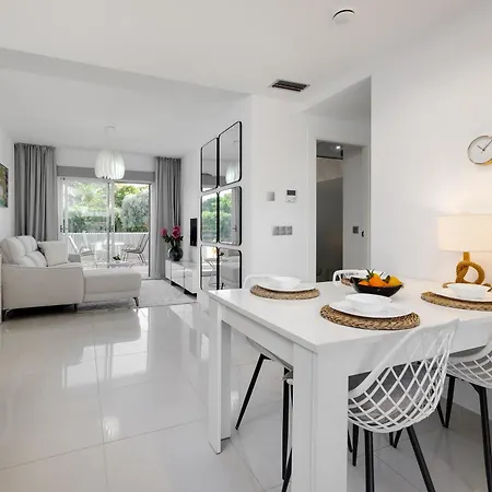 Lejlighed Punta Prima 2 Bed With Private Garden